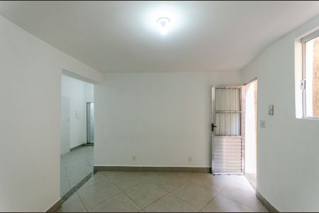 Sala de casa para alugar com 4 quartos, 90m² em Pirituba, São Paulo