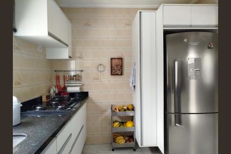 Casa à venda com 170m², 3 quartos e 2 vagas Casa à venda com 170m², 3 quartos e 2 vagasCozinha