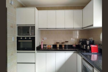 Casa à venda com 170m², 3 quartos e 2 vagas Casa à venda com 170m², 3 quartos e 2 vagasCozinha