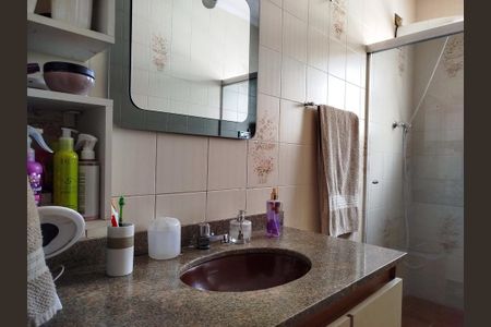 Casa à venda com 170m², 3 quartos e 2 vagas Casa à venda com 170m², 3 quartos e 2 vagasBanheiro 1- suíte 1