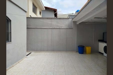 Casa à venda com 170m², 3 quartos e 2 vagas Casa à venda com 170m², 3 quartos e 2 vagasQuintal