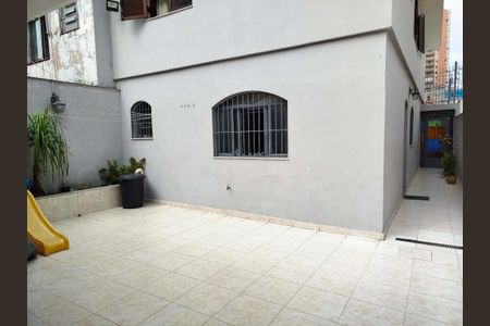 Casa à venda com 170m², 3 quartos e 2 vagas Casa à venda com 170m², 3 quartos e 2 vagasQuintal