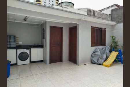 Casa à venda com 170m², 3 quartos e 2 vagas Casa à venda com 170m², 3 quartos e 2 vagasÁrea de serviço - com edícula