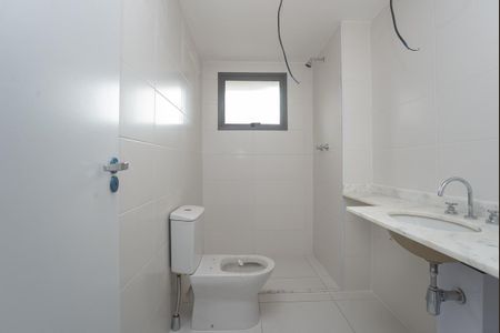 Apartamento à venda com 115m², 3 quartos e 2 vagas Apartamento à venda com 115m², 3 quartos e 2 vagasBanheiro do quarto 2 Suíte