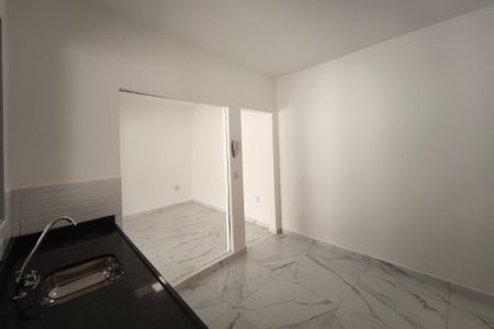 Casa à venda com 200m², 3 quartos e 3 vagas Casa à venda com 200m², 3 quartos e 3 vagasEdícula - Cozinha