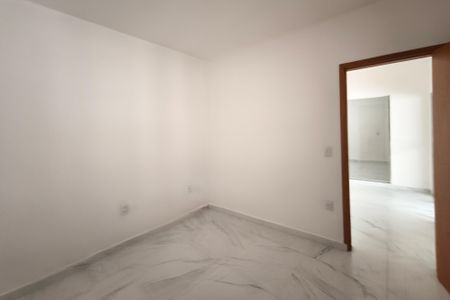 Casa à venda com 200m², 3 quartos e 3 vagas Casa à venda com 200m², 3 quartos e 3 vagasEdícula - Quarto