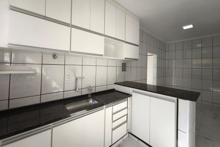 Casa à venda com 200m², 3 quartos e 3 vagas Casa à venda com 200m², 3 quartos e 3 vagasCozinha