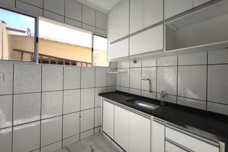 Casa à venda com 200m², 3 quartos e 3 vagas Casa à venda com 200m², 3 quartos e 3 vagasCozinha