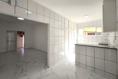 Casa à venda com 200m², 3 quartos e 3 vagas Casa à venda com 200m², 3 quartos e 3 vagasCopa