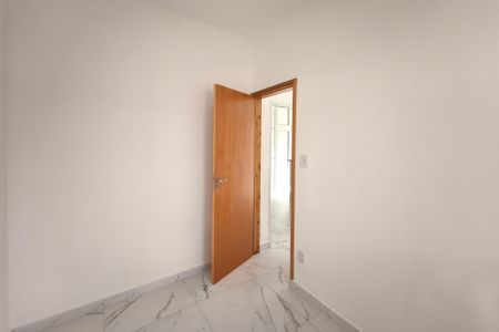 Casa à venda com 200m², 3 quartos e 3 vagas Casa à venda com 200m², 3 quartos e 3 vagasQuarto 2