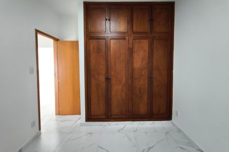 Casa à venda com 200m², 3 quartos e 3 vagas Casa à venda com 200m², 3 quartos e 3 vagasQuarto 1