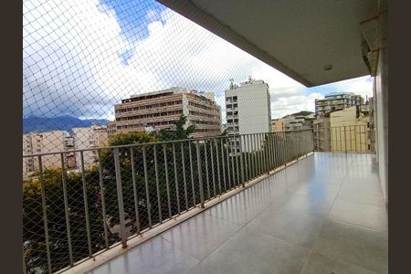 Apartamento à venda com 84m², 3 quartos e 2 vagas