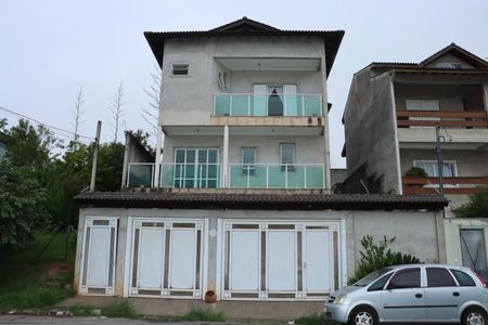 Casa de Condomínio para alugar com 4 quartos, 355m² em Jardim Rosalina, Cotia