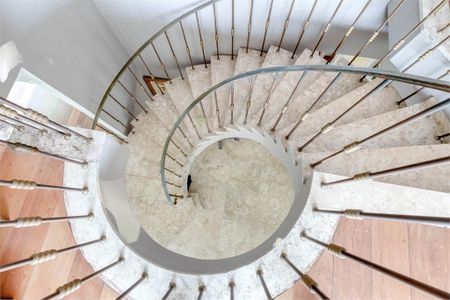 Casa à venda com 472m², 5 quartos e 6 vagas