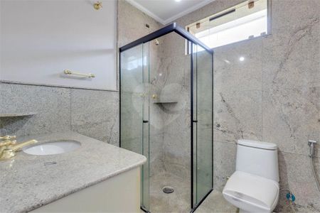 Casa à venda com 472m², 5 quartos e 6 vagas