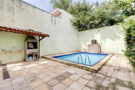 Casa à venda com 472m², 5 quartos e 6 vagas