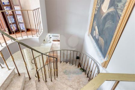 Casa à venda com 472m², 5 quartos e 6 vagas