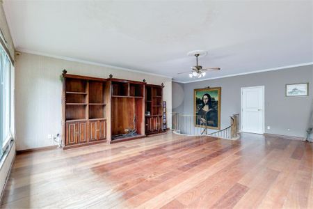 Casa à venda com 472m², 5 quartos e 6 vagas