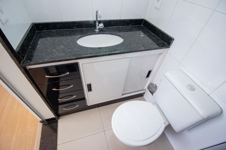 Apartamento para alugar com 74m², 3 quartos e 2 vagas Apartamento para alugar com 74m², 3 quartos e 2 vagasBanheiro da Suíte