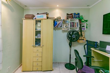 Casa à venda com 190m², 4 quartos e 2 vagas Casa à venda com 190m², 4 quartos e 2 vagasQuarto 1