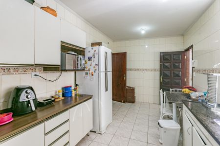Casa à venda com 190m², 4 quartos e 2 vagas Casa à venda com 190m², 4 quartos e 2 vagasCozinha