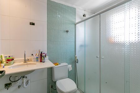 Casa à venda com 190m², 4 quartos e 2 vagas Casa à venda com 190m², 4 quartos e 2 vagasBanheiro da Suíte 2