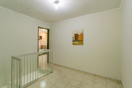 Casa à venda com 190m², 4 quartos e 2 vagas Casa à venda com 190m², 4 quartos e 2 vagasHall dos quartos