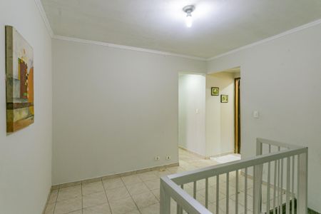 Casa à venda com 190m², 4 quartos e 2 vagas Casa à venda com 190m², 4 quartos e 2 vagasHall dos quartos