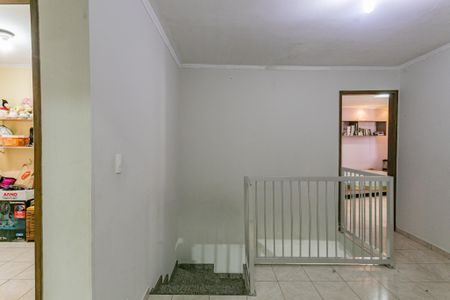 Casa à venda com 190m², 4 quartos e 2 vagas Casa à venda com 190m², 4 quartos e 2 vagasHall dos quartos