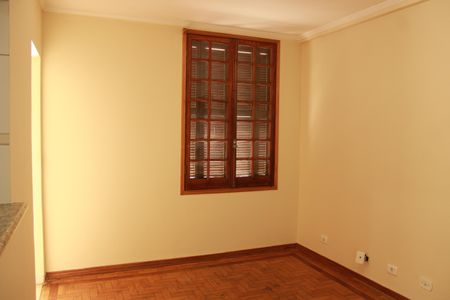 Apartamento à venda com 41m², 1 quarto e sem vagaSala