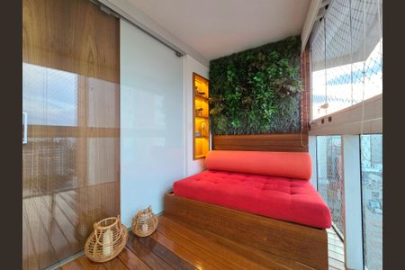 Apartamento para alugar com 129m², 2 quartos e 3 vagasVaranda