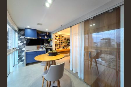 Apartamento para alugar com 129m², 2 quartos e 3 vagasVaranda