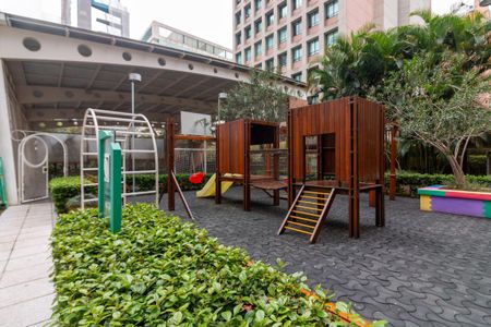 Apartamento para alugar com 129m², 2 quartos e 3 vagasÁrea comum - Playground