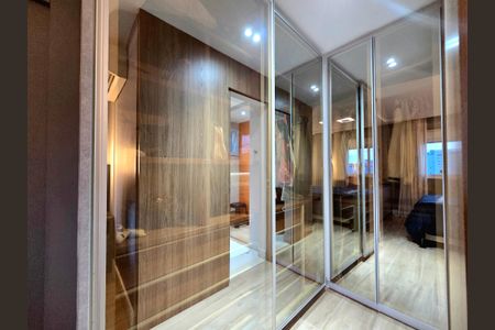 Apartamento para alugar com 129m², 2 quartos e 3 vagasCloset da suíte 1