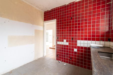 Casa à venda com 240m², 2 quartos e 1 vaga Casa à venda com 240m², 2 quartos e 1 vagaCozinha