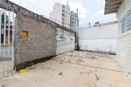 Casa à venda com 240m², 2 quartos e 1 vaga Casa à venda com 240m², 2 quartos e 1 vagaGaragem