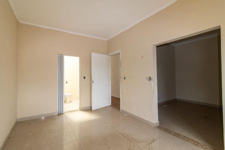 Casa à venda com 240m², 2 quartos e 1 vaga Casa à venda com 240m², 2 quartos e 1 vagaSuite