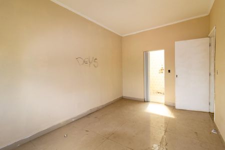 Casa à venda com 240m², 2 quartos e 1 vaga Casa à venda com 240m², 2 quartos e 1 vagaSuite