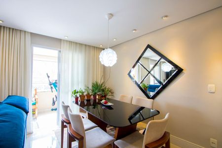 Apartamento à venda com 80m², 2 quartos e 1 vagaSala