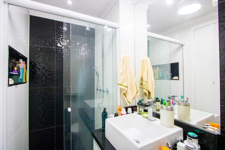 Apartamento à venda com 80m², 2 quartos e 1 vagaBanheiro do quarto 1