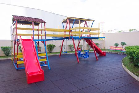 Apartamento à venda com 80m², 2 quartos e 1 vagaÁrea comum - Playground