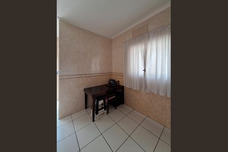 Casa para alugar com 250m², 4 quartos e 2 vagas Casa para alugar com 250m², 4 quartos e 2 vagasCozinha