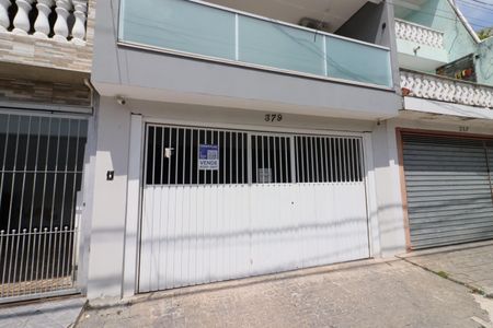 Casa à venda com 228m², 3 quartos e 2 vagasFachada