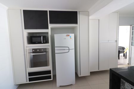 Casa à venda com 228m², 3 quartos e 2 vagasCozinha