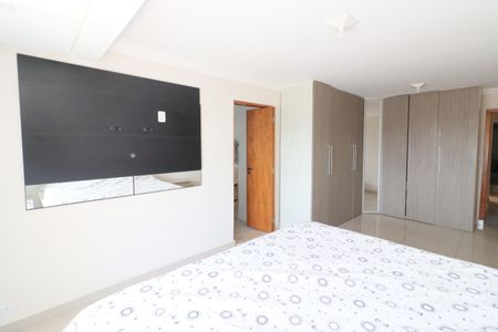 Casa à venda com 228m², 3 quartos e 2 vagasSuíte 1