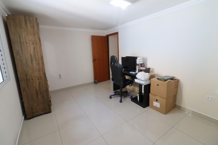 Casa à venda com 228m², 3 quartos e 2 vagasQuarto 2