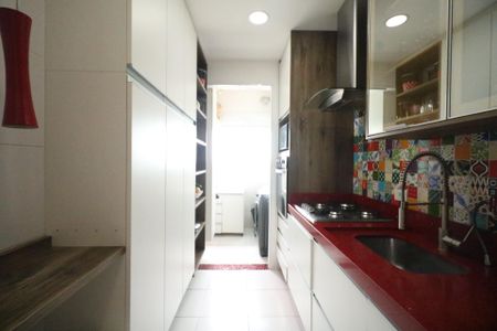 Apartamento à venda com 67m², 2 quartos e 2 vagasCozinha