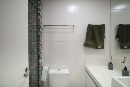 Apartamento à venda com 67m², 2 quartos e 2 vagasBanheiro