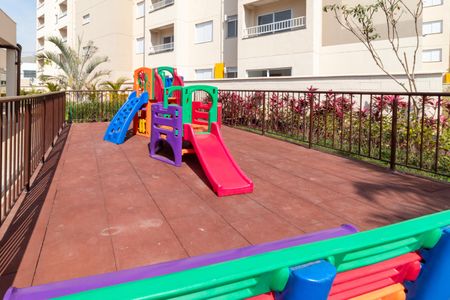 Apartamento para alugar com 33m², 2 quartos e sem vaga Apartamento para alugar com 33m², 2 quartos e sem vagaÁrea comum - Playground