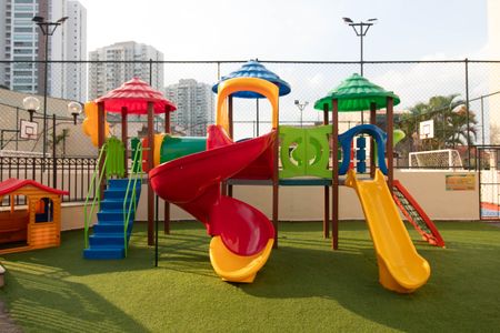 Apartamento para alugar com 84m², 3 quartos e 1 vagaÁrea comum - Playground